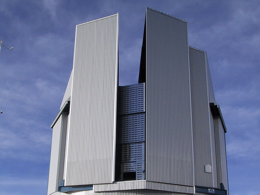 VST - Very Large Survey Telescope - L'Edificio