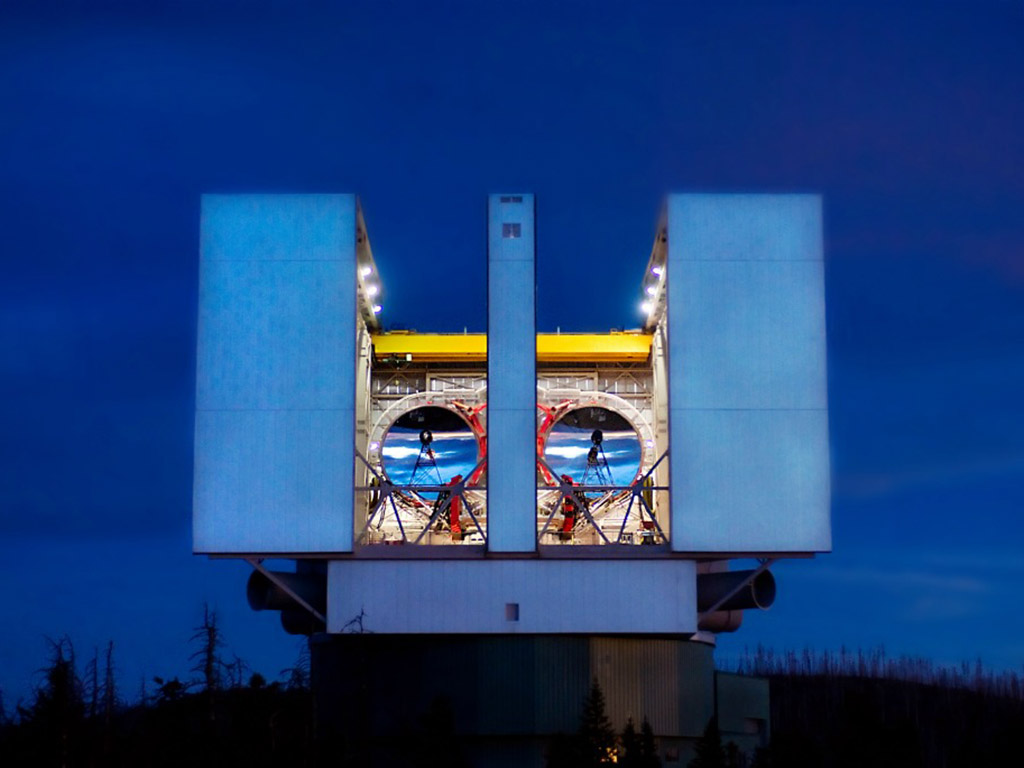 LBT - Large Binocular Telescope - L'Edificio